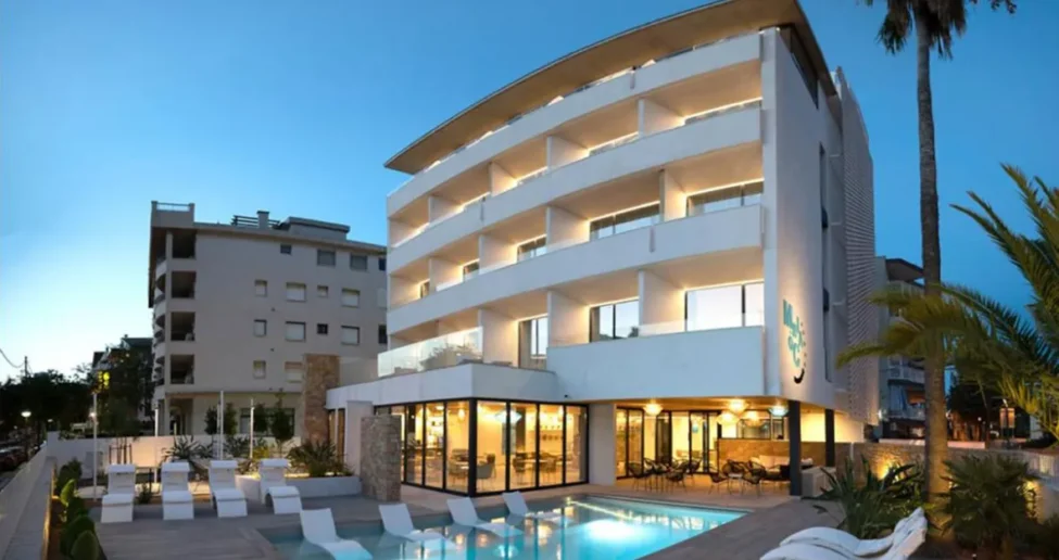 Instans Boutique Hotel