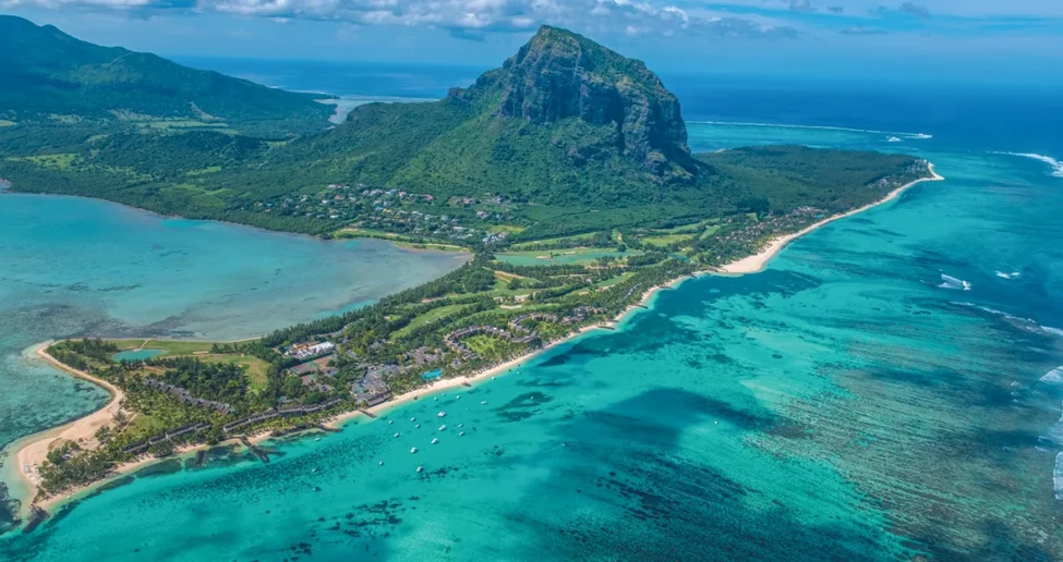 Le Morne Paradis Beachcomber